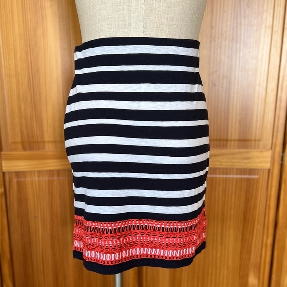 NWT Talbots Small Petite Stripe Skirt w/ Crochet Detail - Picture 4 of 9